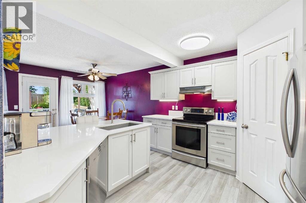 225 Bridlewood Court SW — photo 12