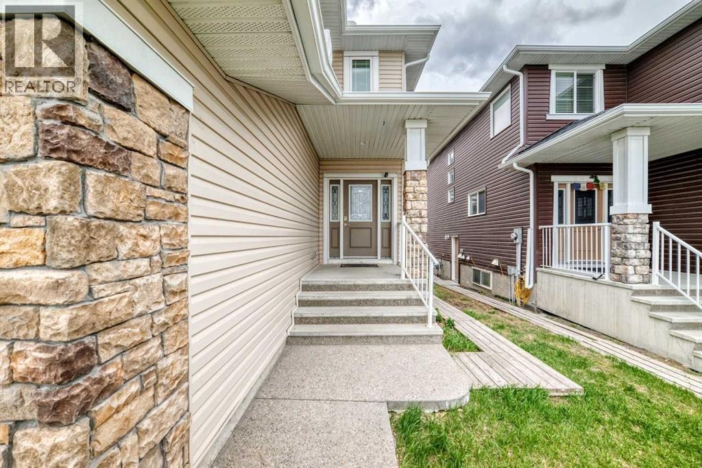 101 Redstone Drive NE — photo 2