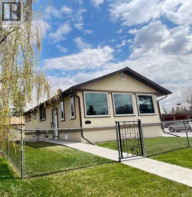 7224 21 Street SE — photo 2