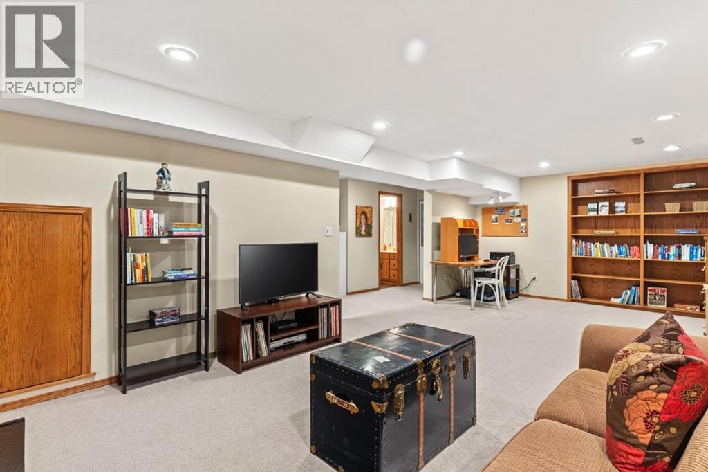 1334 Hamilton Street NW — photo 36