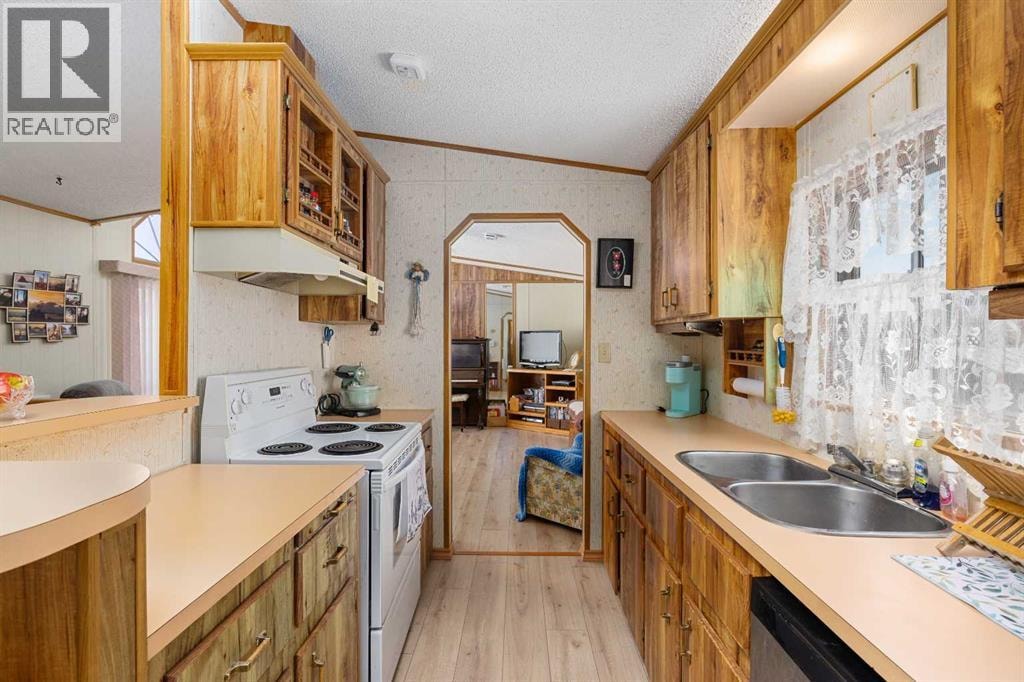 71, 99 Arbour Lake Road NW — photo 4