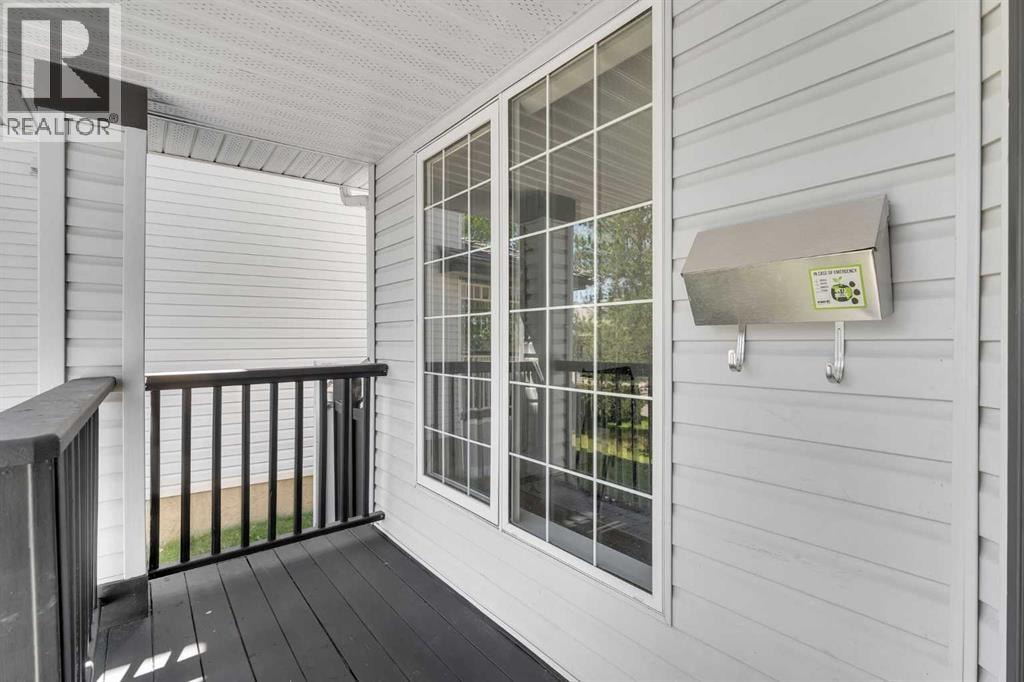 29 Douglas Glen Crescent SE — photo 40