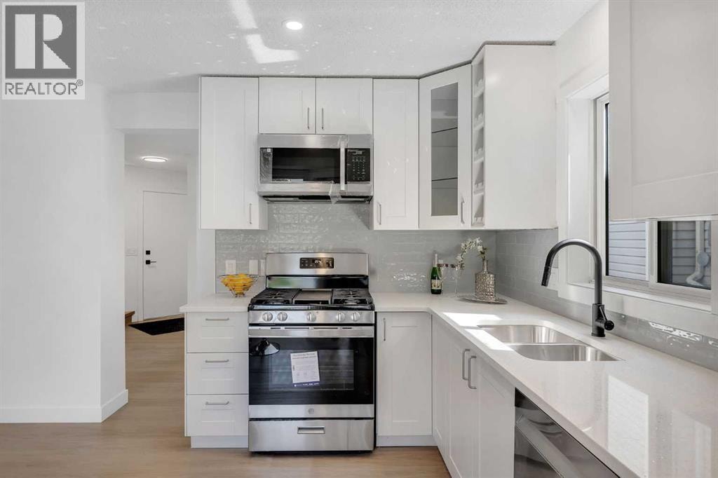 29 Douglas Glen Crescent SE — photo 13