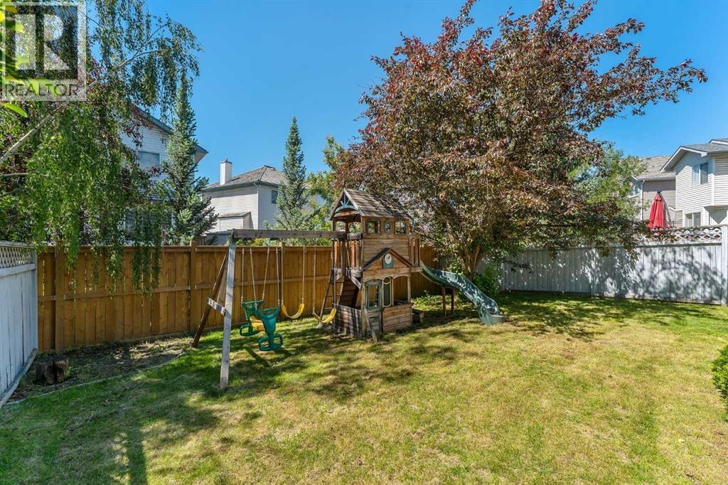 29 Douglas Glen Crescent SE — photo 37