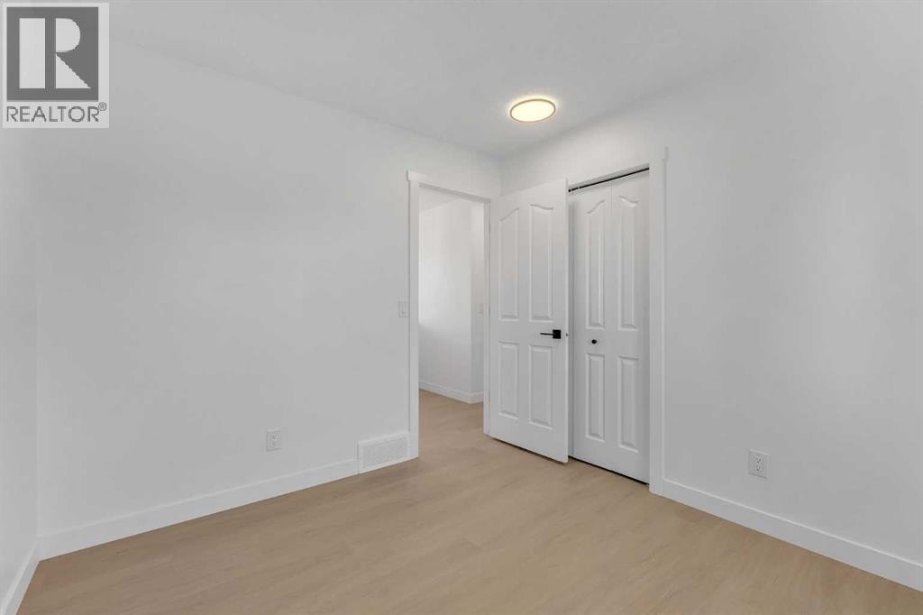 29 Douglas Glen Crescent SE — photo 25