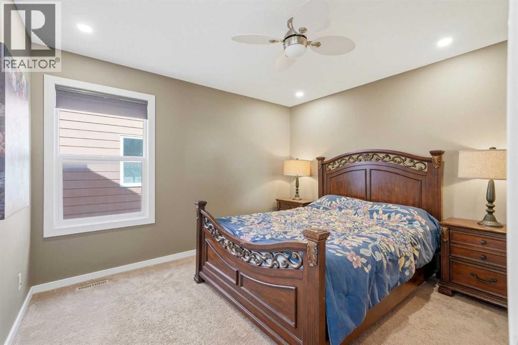 468 Mahogany Boulevard SE — photo 32