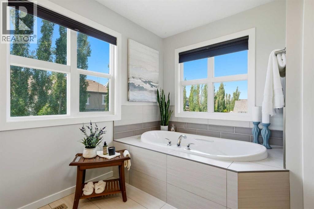 468 Mahogany Boulevard SE — photo 25