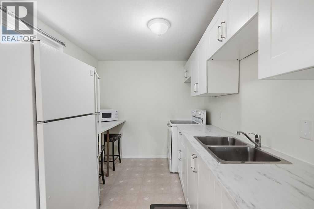 7428 23 Street SE — photo 32