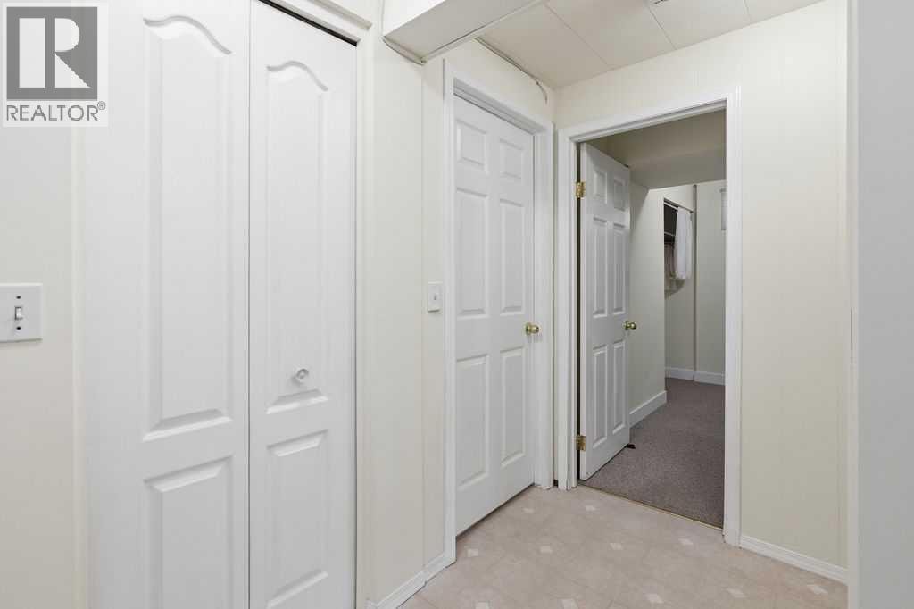 7428 23 Street SE — photo 36