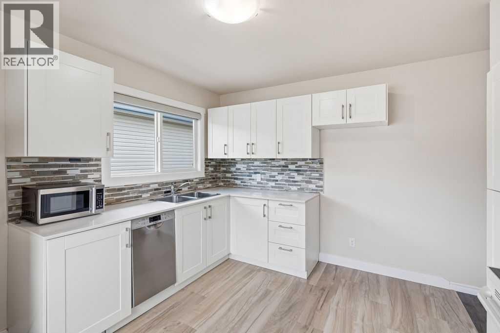 7428 23 Street SE — photo 16
