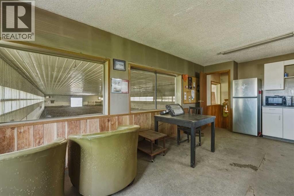 283082 Township Road 254 — photo 44