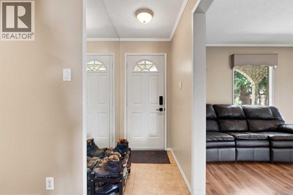 6756 Huntchester Road NE — photo 9
