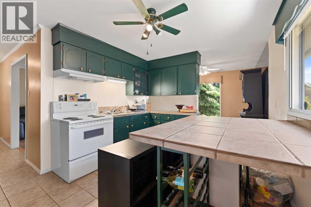 6756 Huntchester Road NE — photo 16