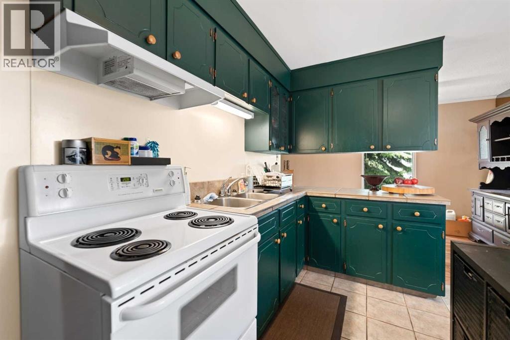6756 Huntchester Road NE — photo 18