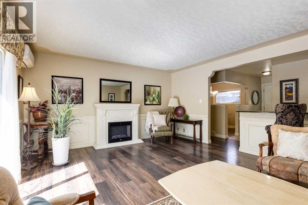 7203 5 Street SW — photo 11