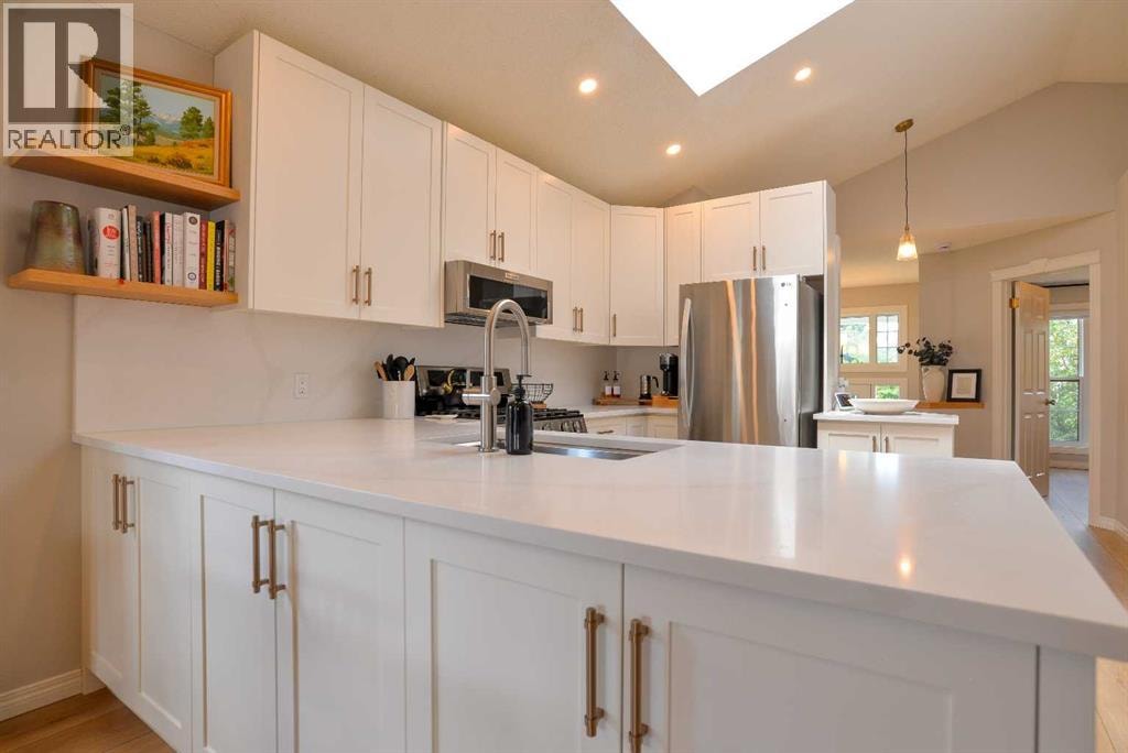 7 Tuscany Valley Road NW — photo 5
