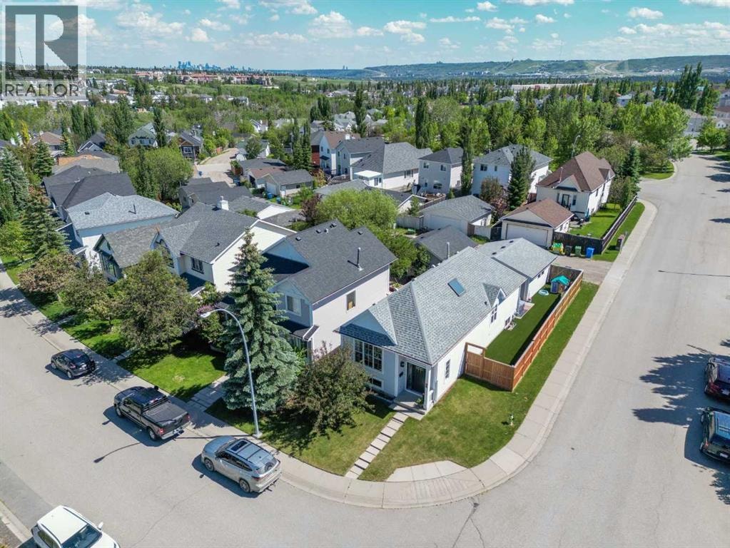 7 Tuscany Valley Road NW