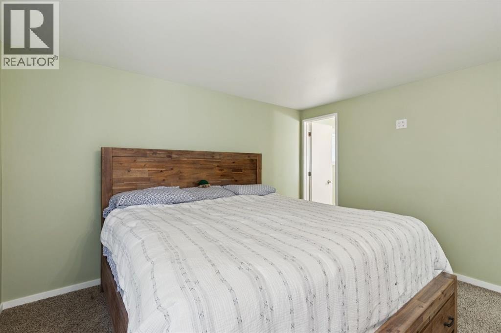 28 Cantrell Bay SW — photo 13