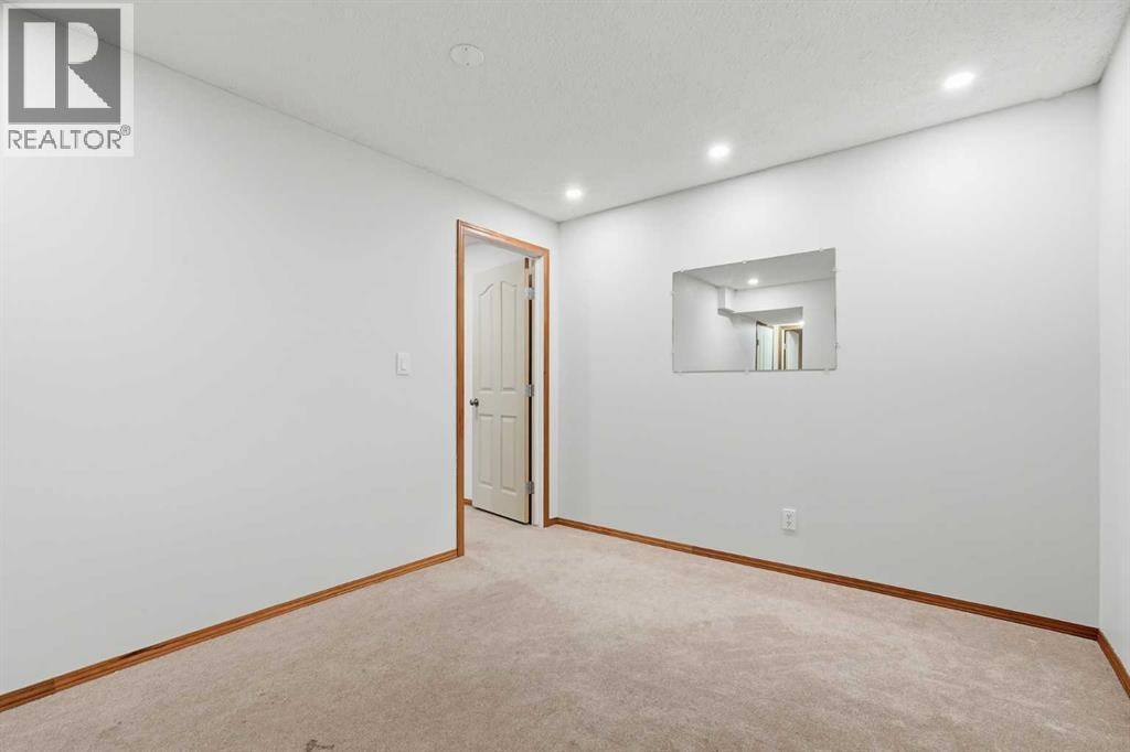 5 Coville Bay NE — photo 19
