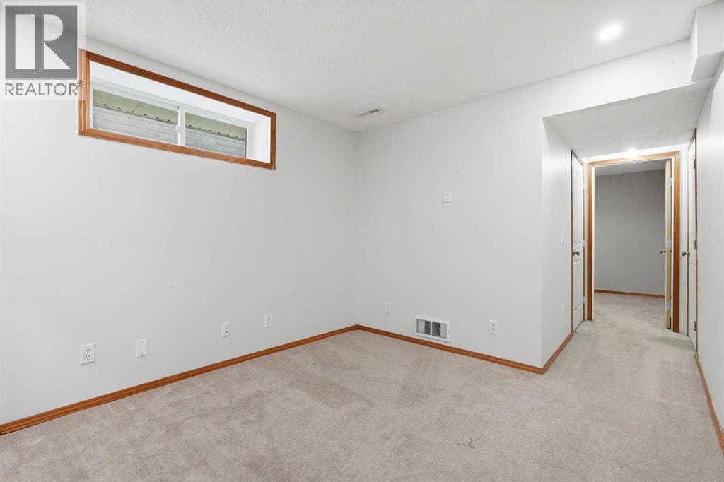 5 Coville Bay NE — photo 18