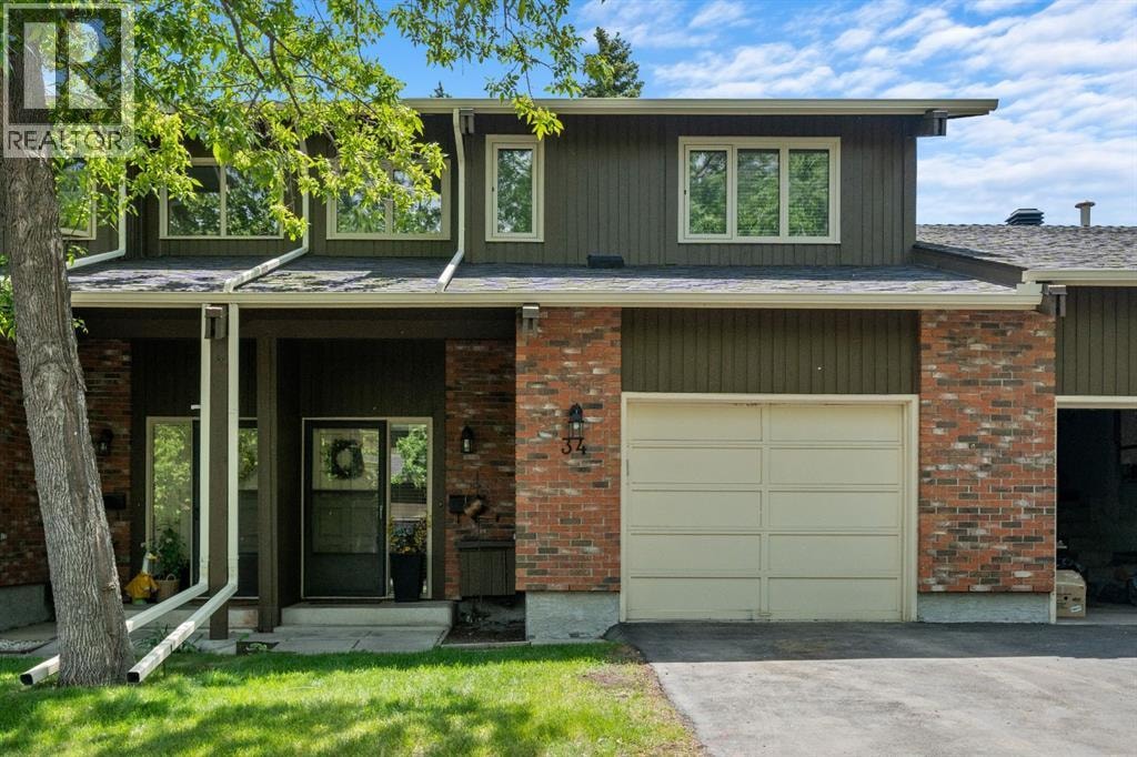 34, 10001 Brookpark Boulevard SW