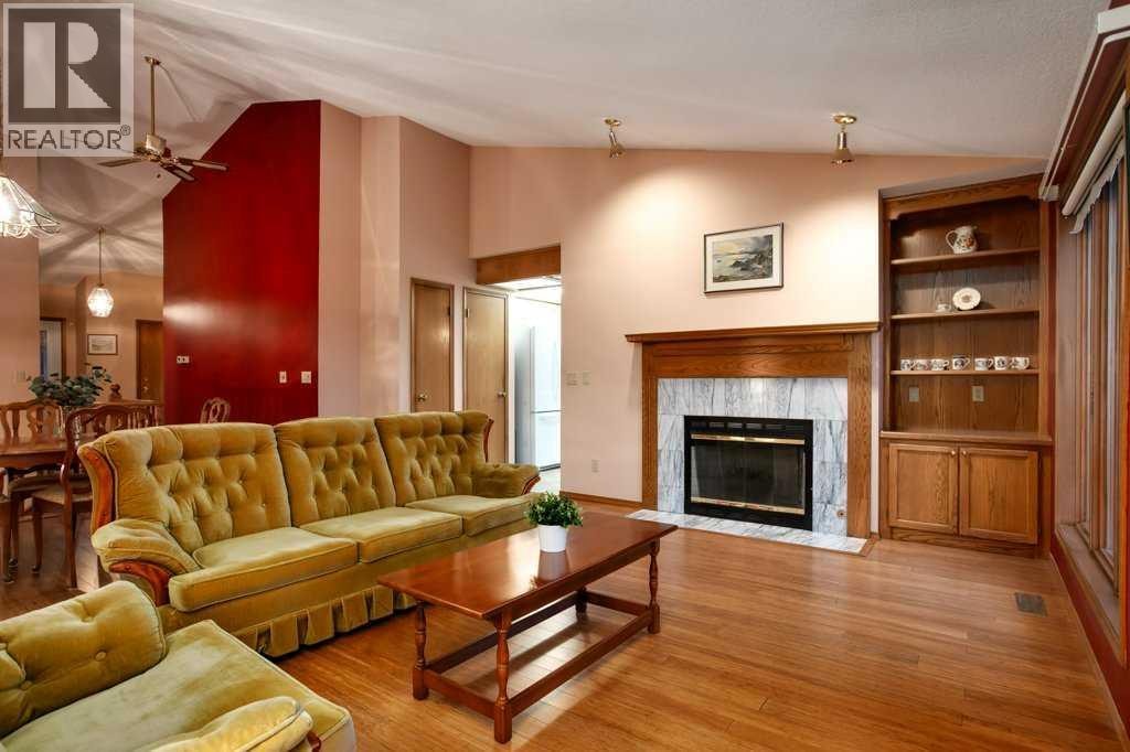42 Edgeland Close NW — photo 6