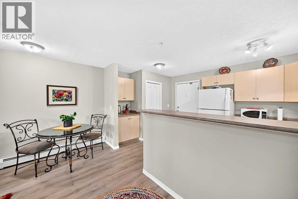 1139, 2395 Eversyde Avenue SW — photo 12