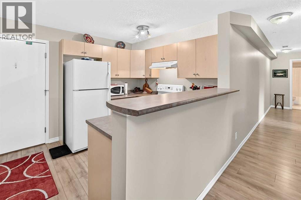 1139, 2395 Eversyde Avenue SW — photo 9