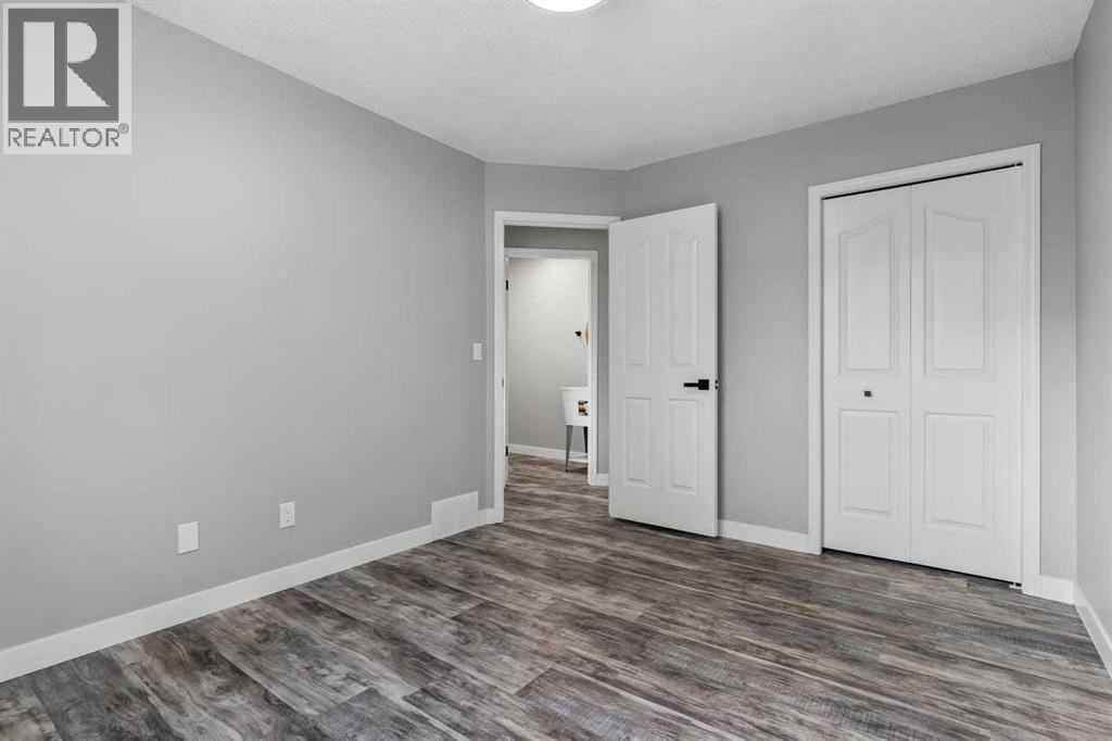 266 Shawnessy Drive SW — photo 19