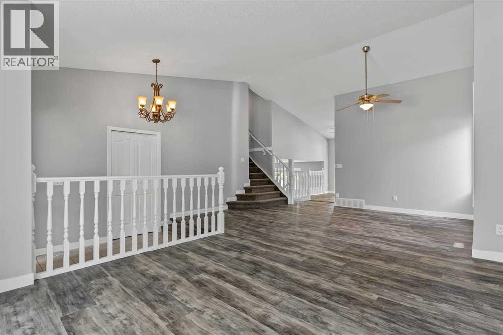 266 Shawnessy Drive SW — photo 6