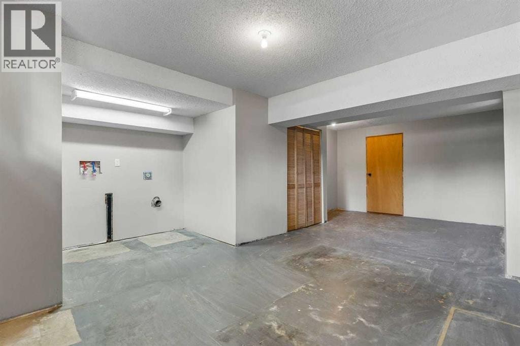 266 Shawnessy Drive SW — photo 23