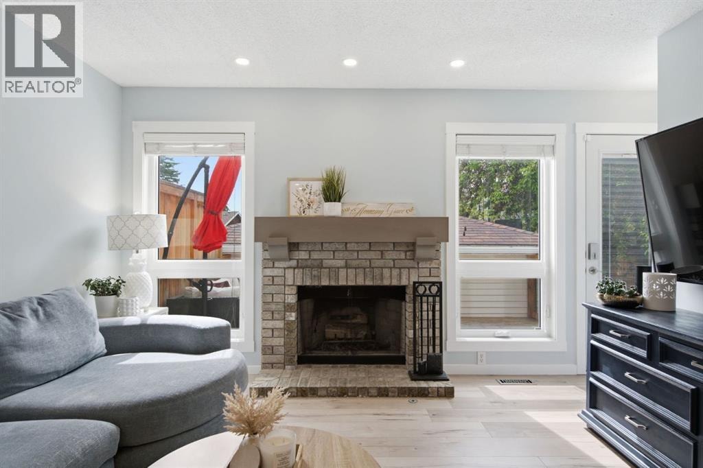 227 Coachway Road SW — photo 14