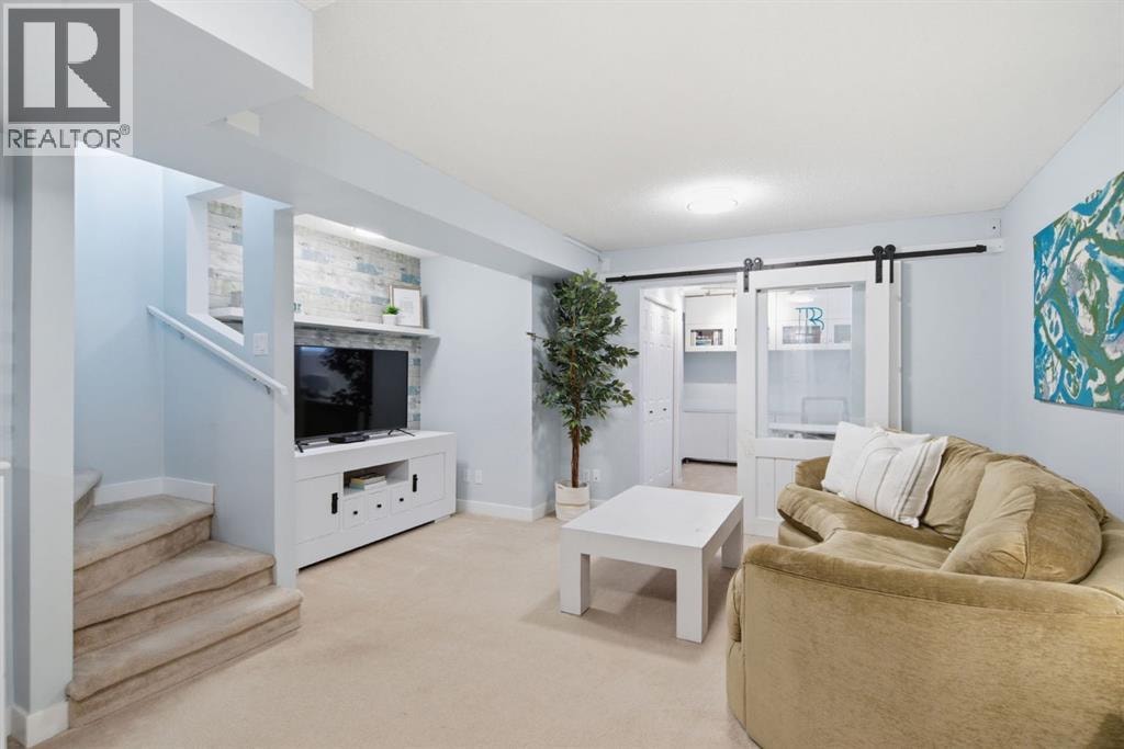 227 Coachway Road SW — photo 32