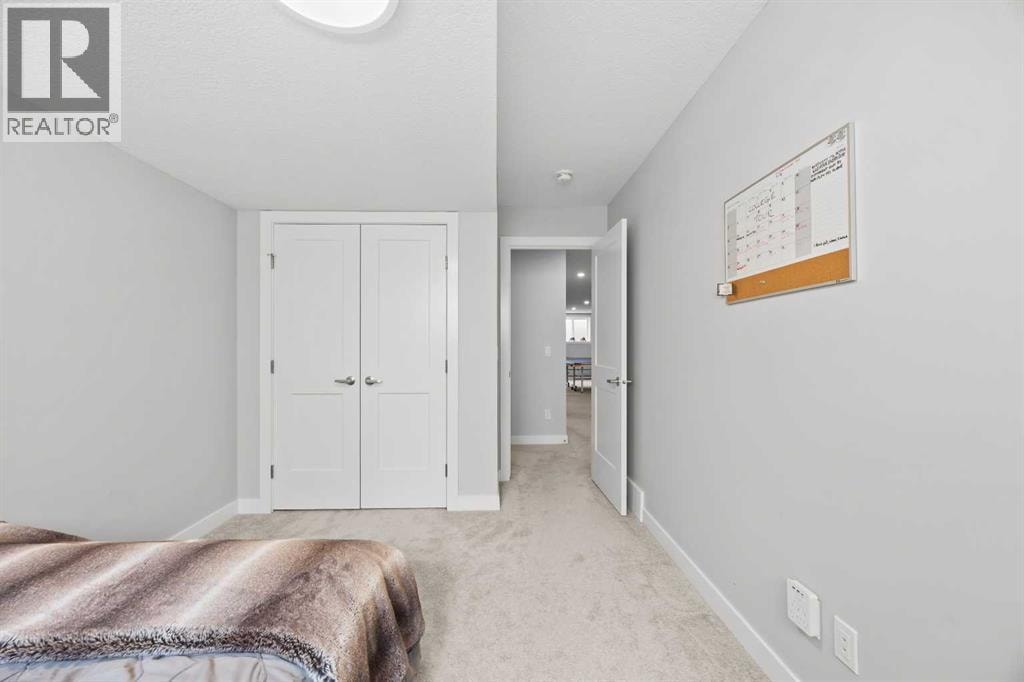 108 Wolf Crescent — photo 41