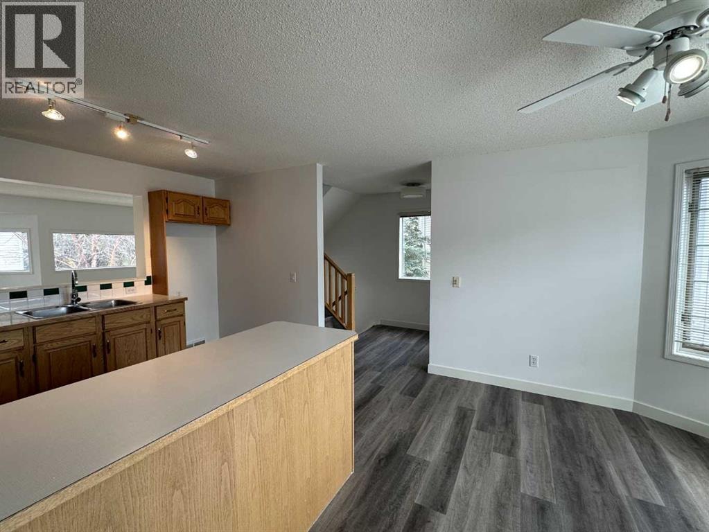 52 Kingsland Court SW — photo 15