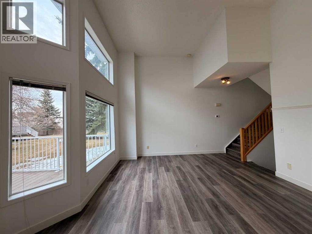 52 Kingsland Court SW — photo 10