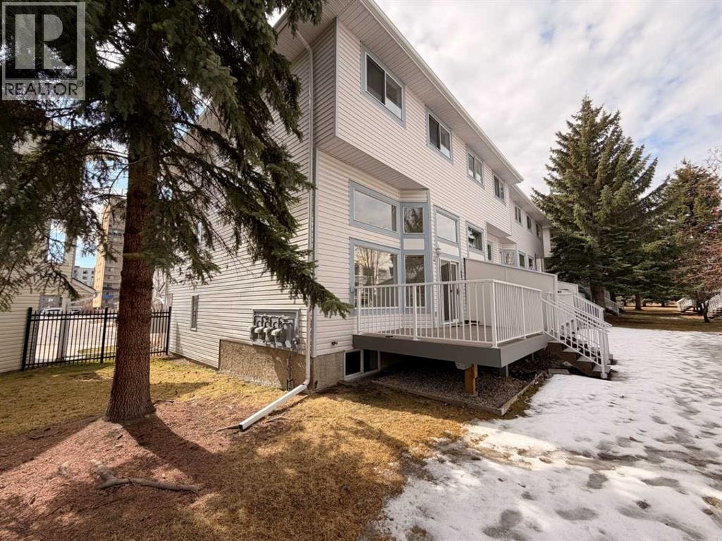 52 Kingsland Court SW — photo 38