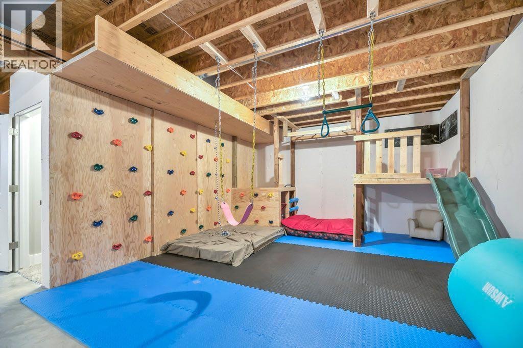 233 Sandpiper Boulevard — photo 33