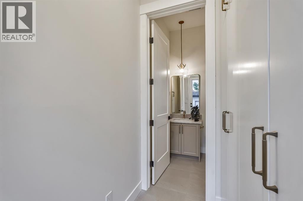 3535 2 Avenue SW — photo 22