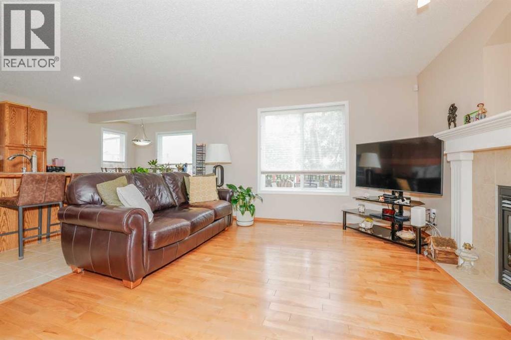 42 Royal Birch Landing NW — photo 5