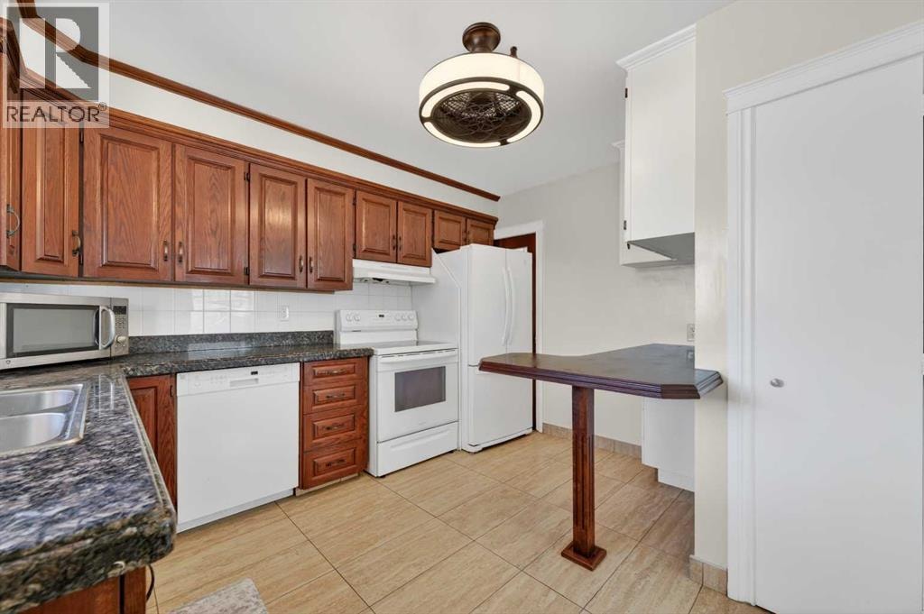 9211 Elbow Drive SW — photo 12