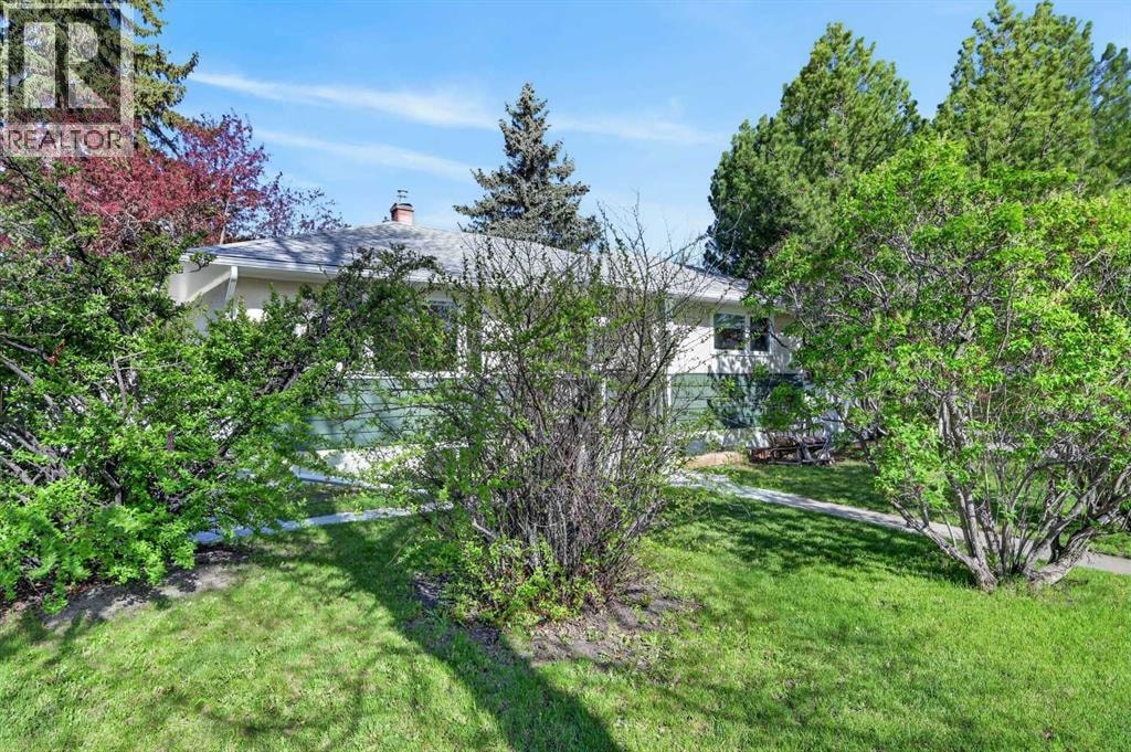 9211 Elbow Drive SW — photo 2