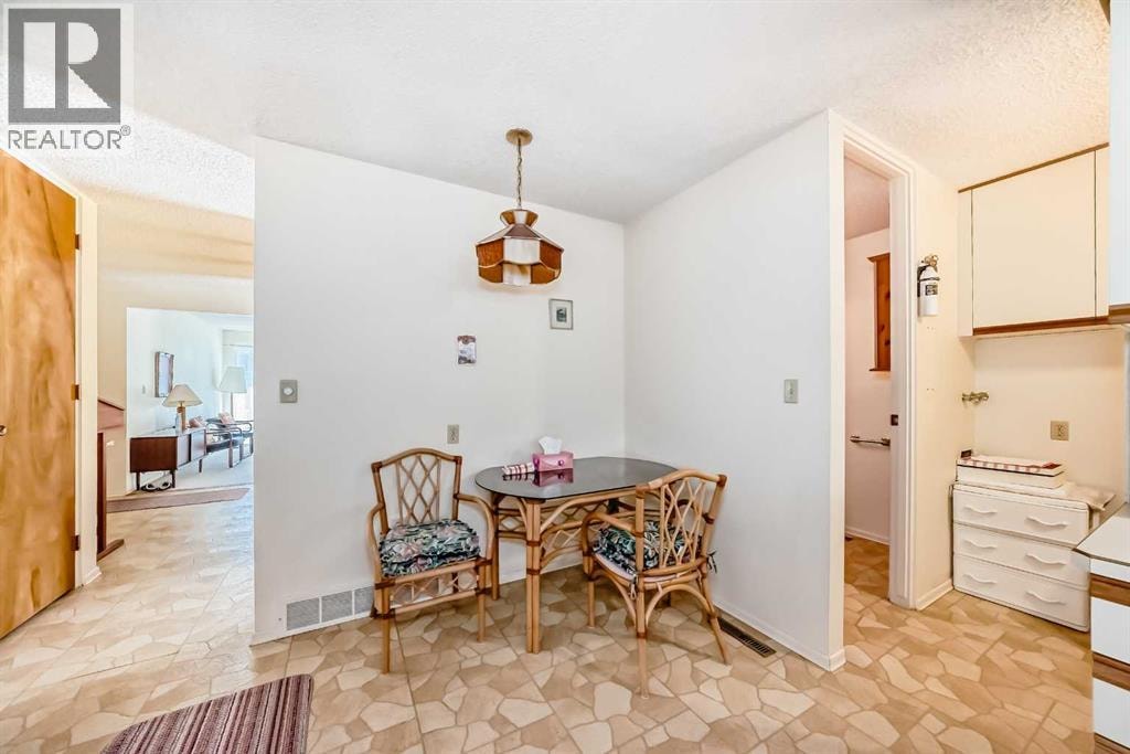 8 Varsdale Place NW — photo 9