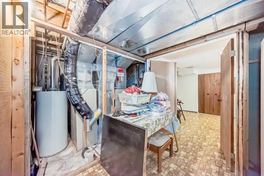 8 Varsdale Place NW — photo 32