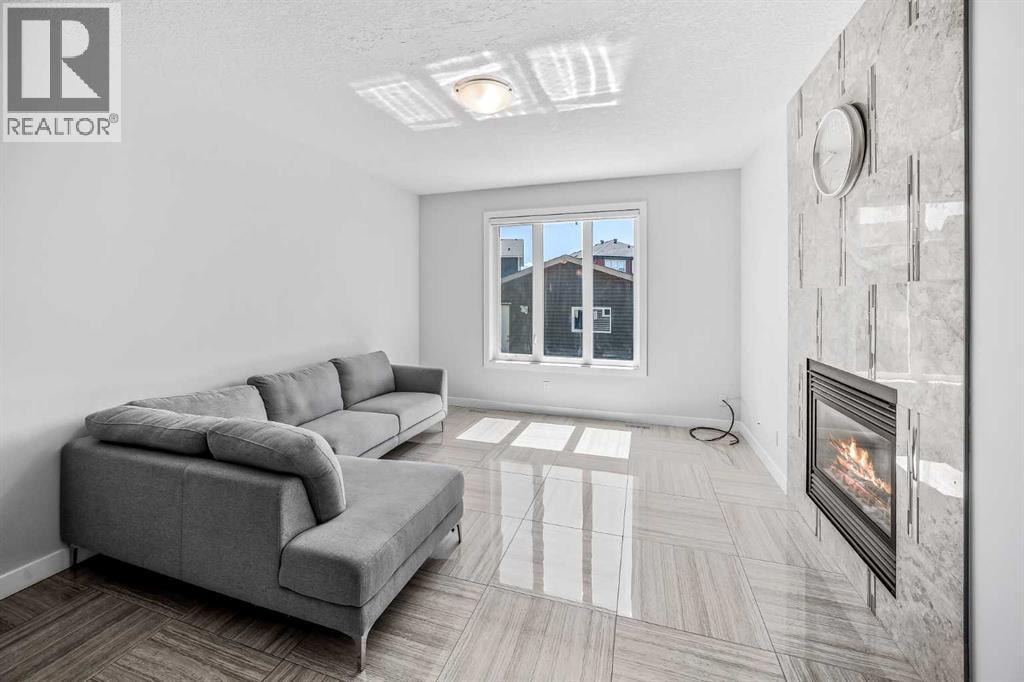 858 Evanston Drive NW — photo 12