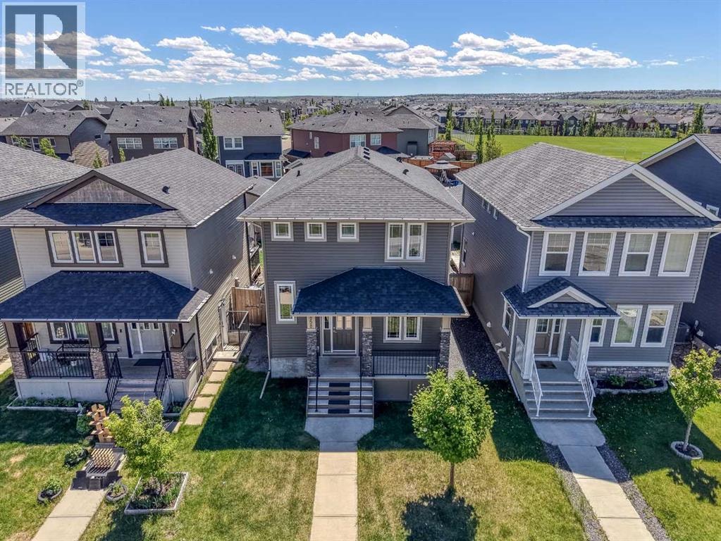 858 Evanston Drive NW — photo 3