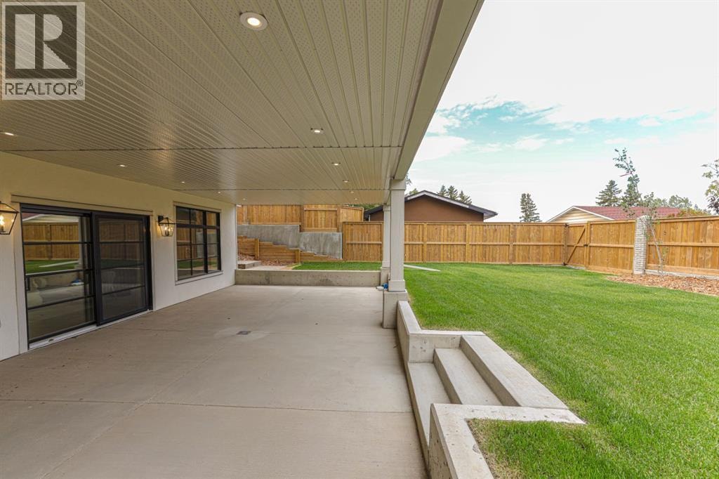 2945 Toronto Crescent NW — photo 10