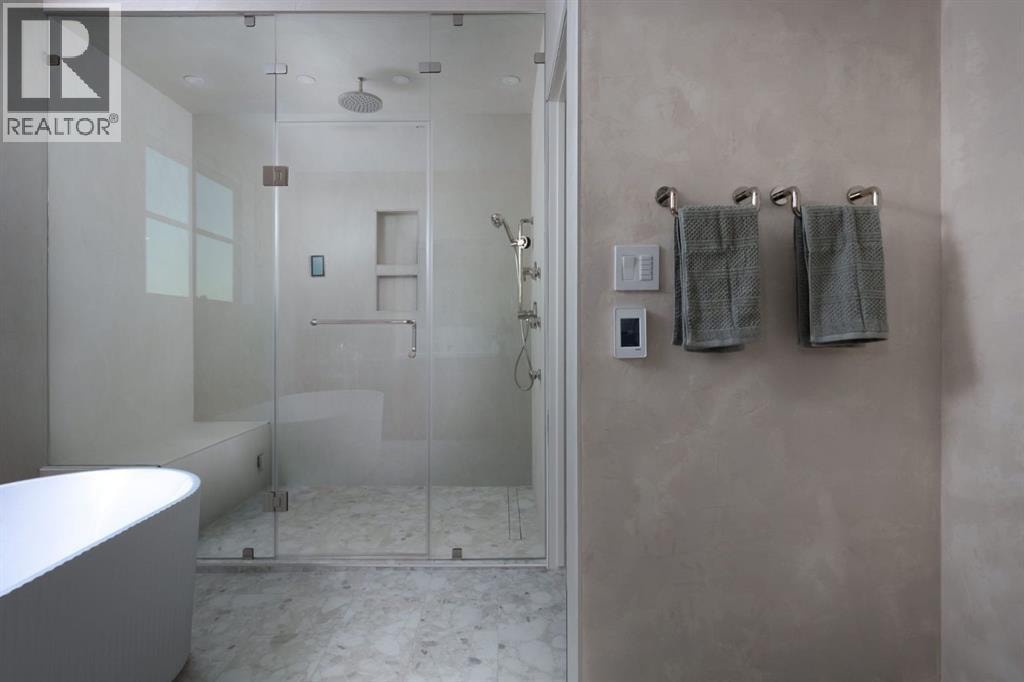 2945 Toronto Crescent NW — photo 40
