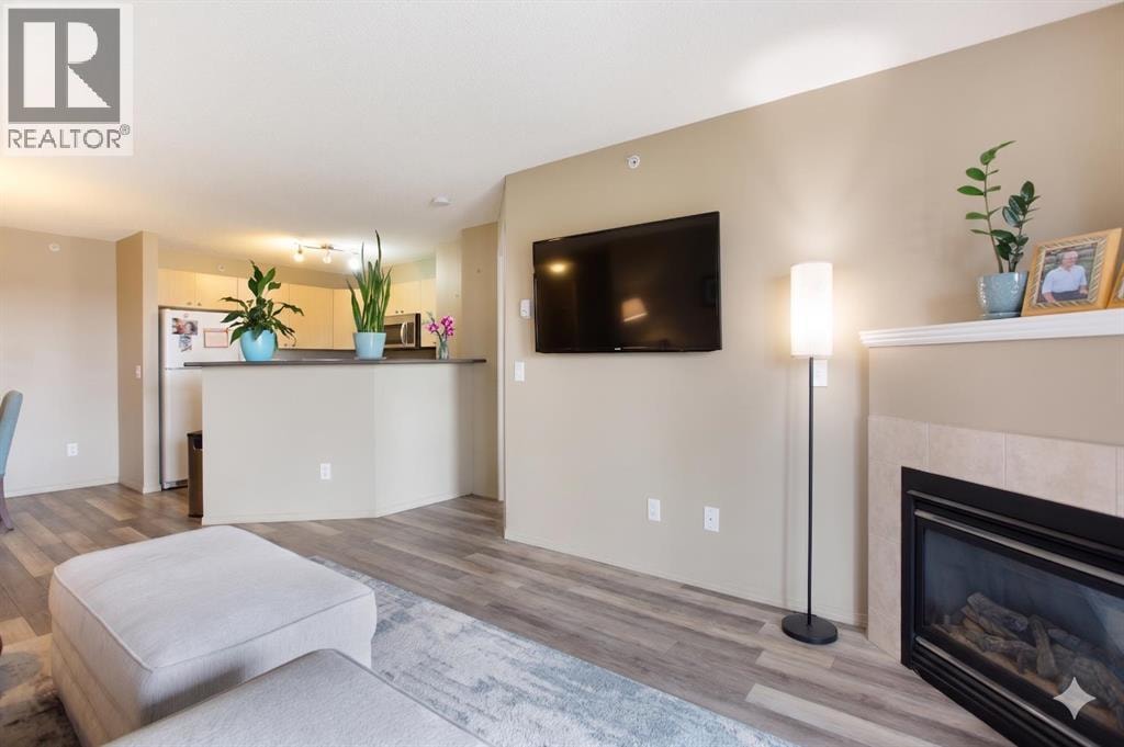 6405, 304 Mackenzie Way SW — photo 12