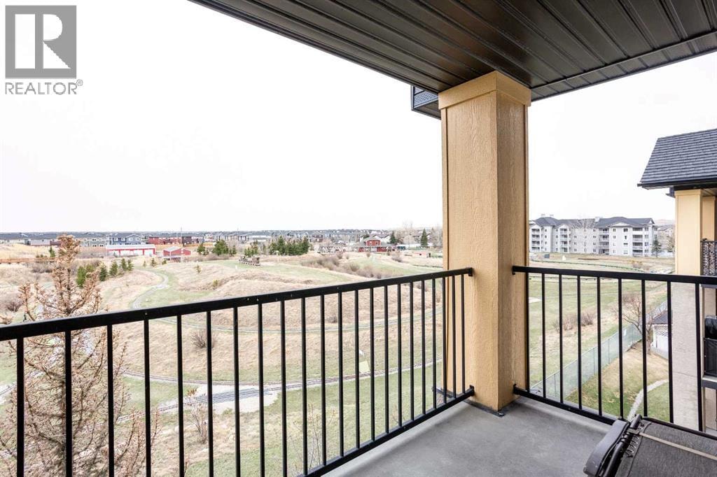 6405, 304 Mackenzie Way SW — photo 23